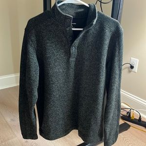 Van Heusen Men’s Sweater